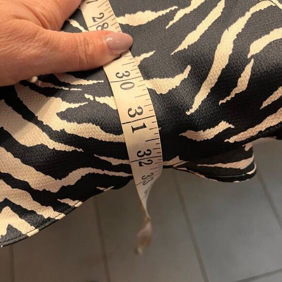 NWT Autumn Adeigbo Jules Dress in White Tiger Sz 6 MSRP $565 - Picture 9 of 11